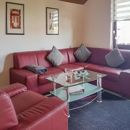 Apartment Three-bedroom In Gönnersdorf