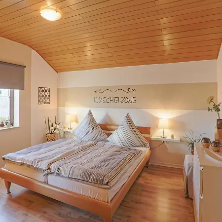 Apartment Three-bedroom In Gönnersdorf